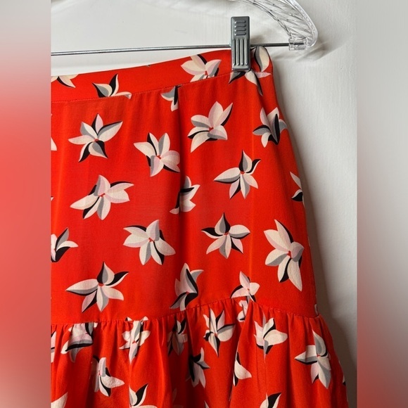 Joie 100% Silk Red Cream Grey Black Floral Mini Ruffle Hem Lightweight Skirt XS - Picture 4 of 12